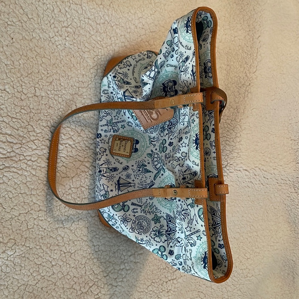 Disney Dooney & Bourke  25th anniversary DVC large bag